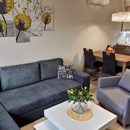 Holiday Apartman Шарвар Экстерьер фото