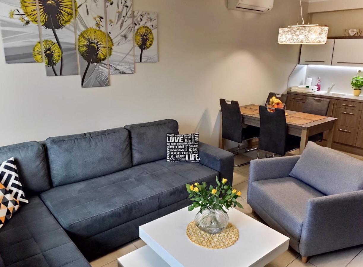 Holiday Apartman Шарвар Экстерьер фото