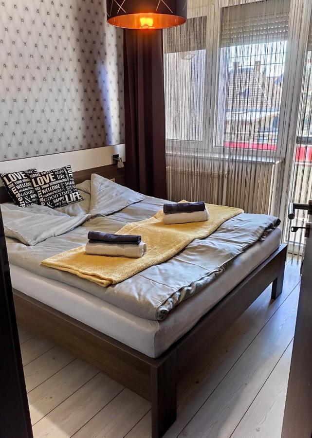 Holiday Apartman Шарвар Экстерьер фото