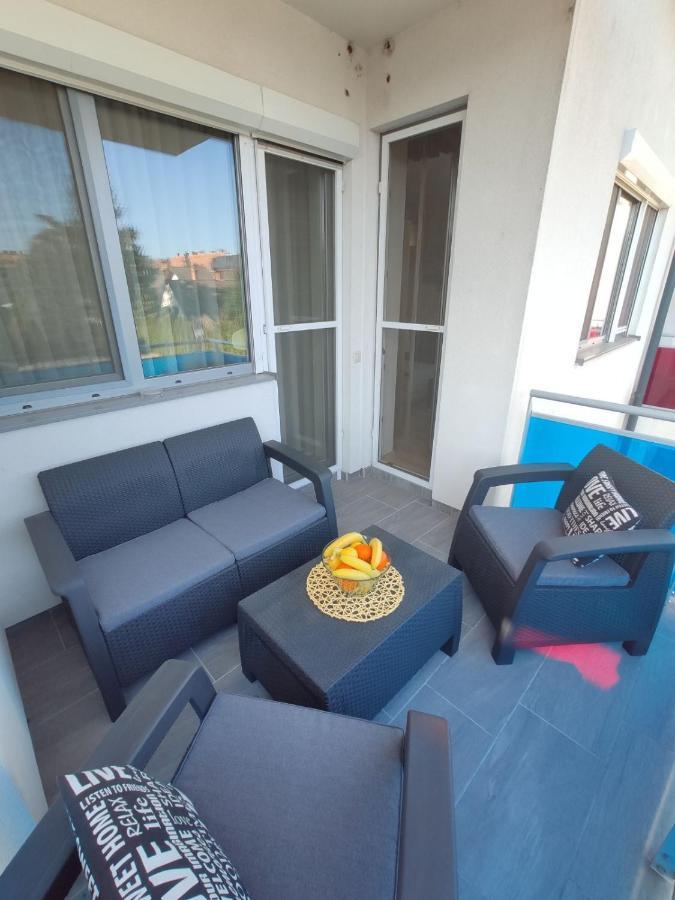 Holiday Apartman Шарвар Экстерьер фото